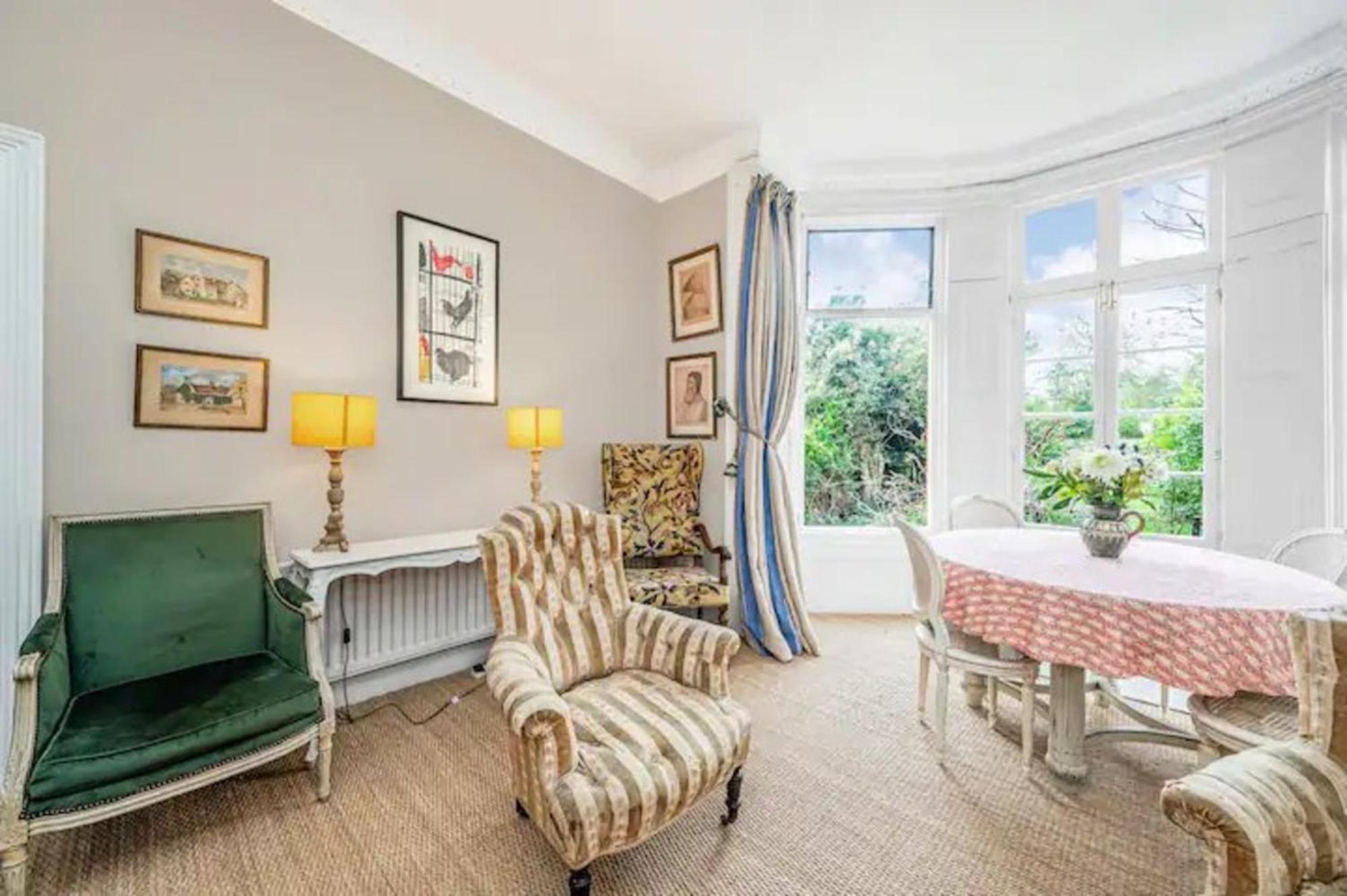 Pass The Keys Exquisite Flat - Minutes To * London
