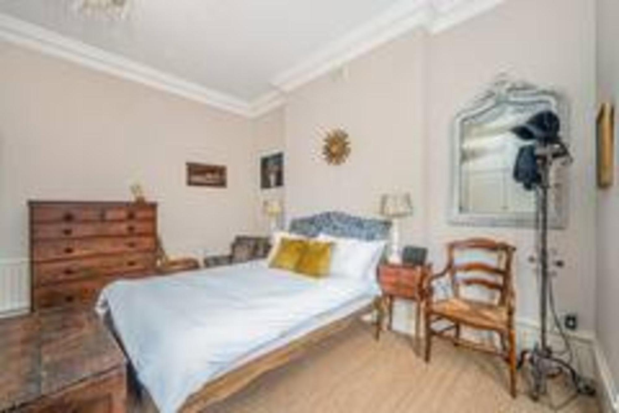 Pass The Keys Exquisite Flat - Minutes To