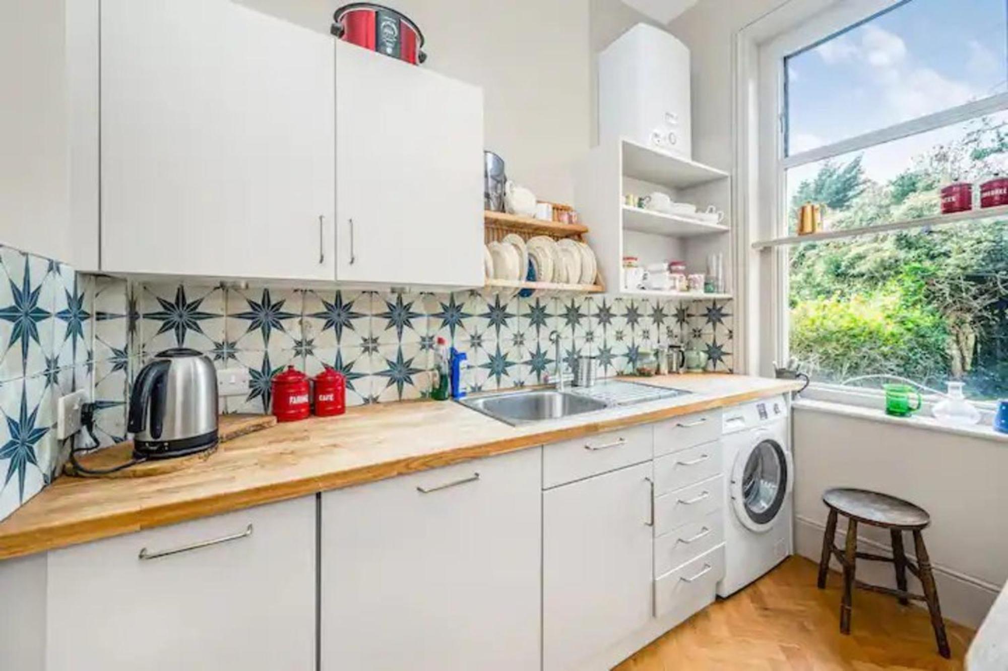 Appartamento Pass The Keys Exquisite Flat - Minutes To Londra