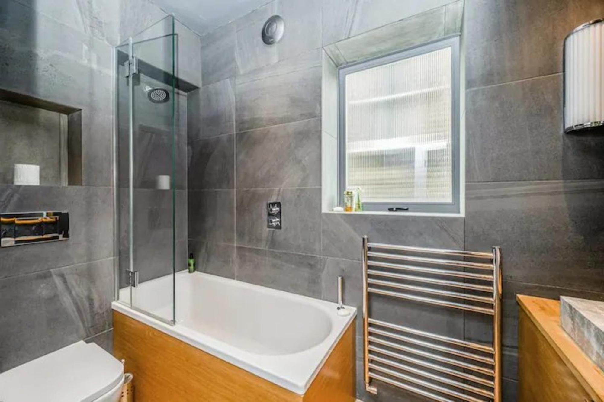 Pass The Keys Exquisite Flat - Minutes To Appartamento